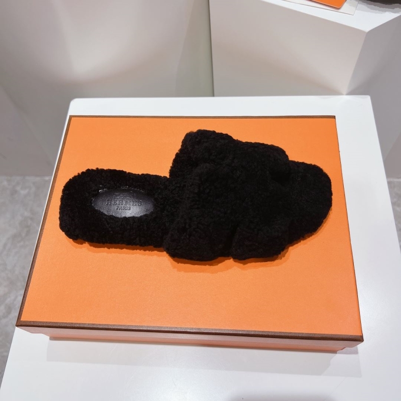 Hermes Slippers